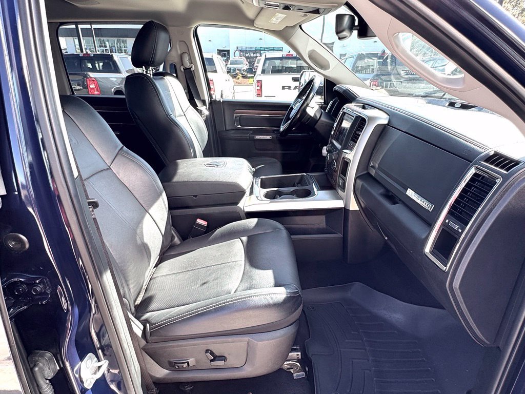 Used 2018 RAM 1500 Laramie w/ Convenience Group AWD/4WD image 29