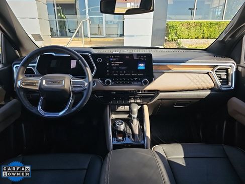 Used 2025 GMC Canyon Denali AWD/4WD image 25
