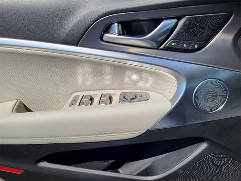 New 2026 Genesis G70 3.3T Sport Prestige image 8