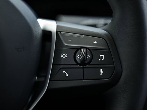 Used 2025 BMW X1 xDrive28i w/ Technology Package image 33