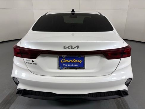 Used 2023 Kia Forte LXS FWD image 7