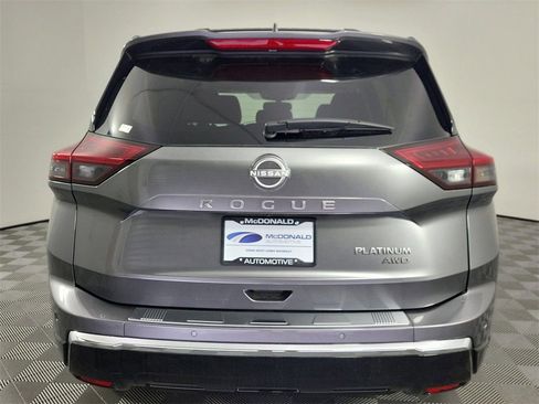 New 2026 Nissan Rogue Platinum w/ Platinum Premium Package AWD/4WD image 4