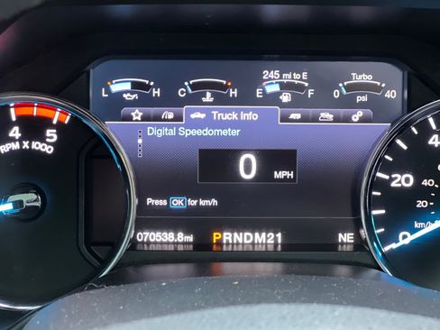 Used 2019 Ford F250 Platinum w/ Platinum Ultimate Package image 27