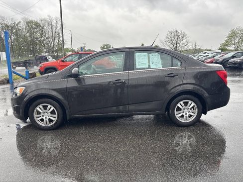 Used 2013 Chevrolet Sonic LT FWD image 4
