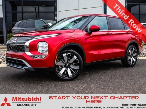 New 2025 Mitsubishi Outlander SE AWD/4WD image 1
