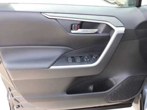 Used 2024 Toyota RAV4 XLE w/ Convenience Package image 11