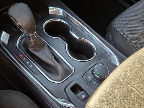 Certified 2023 Chevrolet Traverse LT image 23