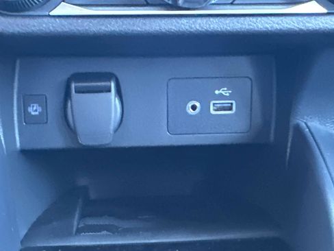 New 2025 Nissan Versa SV w/ Trunk Package image 39