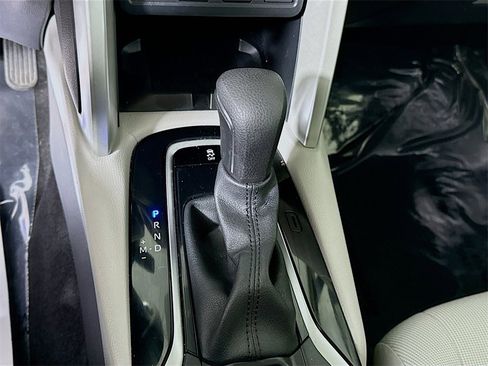 Certified 2024 Toyota Corolla Cross LE image 10