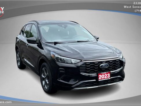 Used 2023 Ford Escape ST-Line image 3