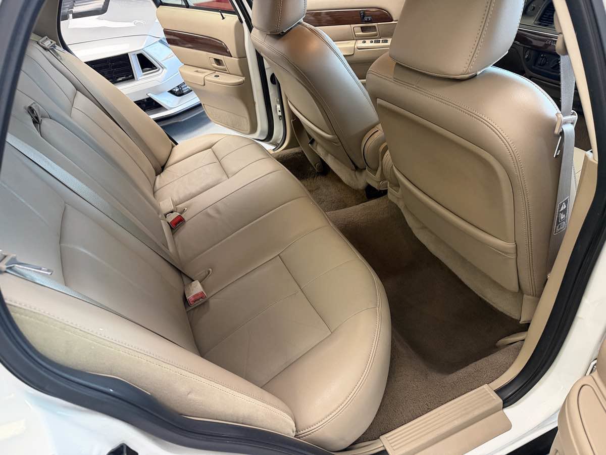 Used 2004 Mercury Grand Marquis GS RWD image 18