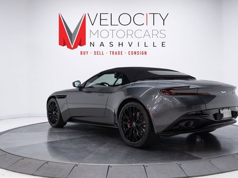 Used 2019 Aston Martin DB11 Volante image 8