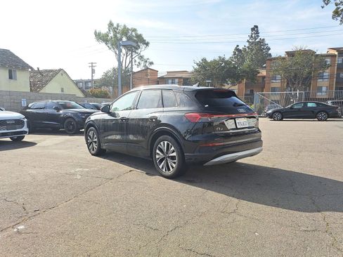 Used 2023 Audi Q4 e-tron Premium Plus image 4