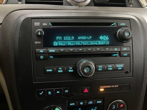 Used 2009 Buick Enclave CXL w/ Entertainment Package #2 image 50