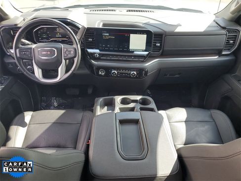 Used 2024 GMC Sierra 1500 SLT image 9