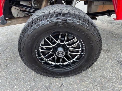 Used 2019 Ford F250 Lariat w/ Lariat Value Package image 11