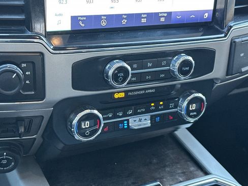 Used 2022 Ford F350 Lariat w/ Lariat Ultimate Package image 20