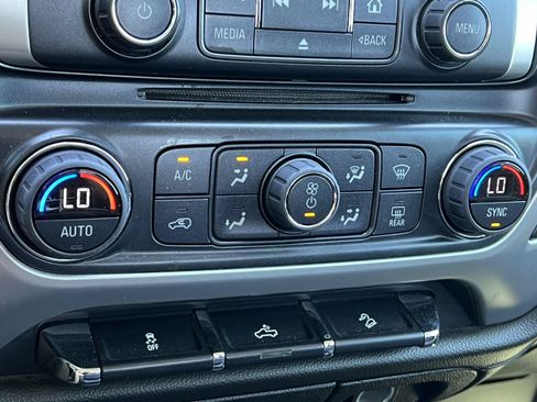 Used 2017 GMC Sierra 1500 SLE w/ SLE Value Package AWD/4WD image 30