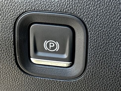 New 2024 Chevrolet Silverado 1500 Custom image 24