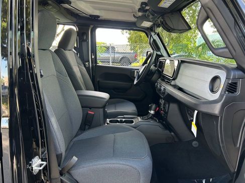 New 2026 Jeep Wrangler Unlimited Sport image 27