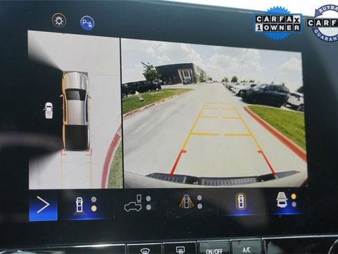 Used 2023 Chevrolet Colorado Trail Boss w/ Technology Package image 22