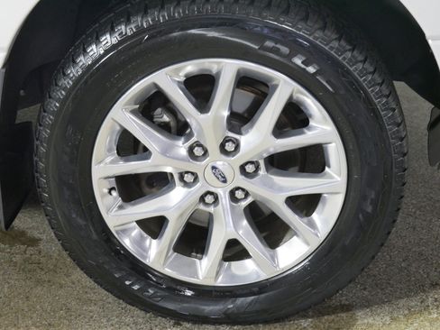 Used 2017 Ford Expedition EL Limited w/ Equipment Group 301A AWD/4WD image 15