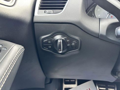 Used 2016 Audi SQ5 Premium Plus image 25