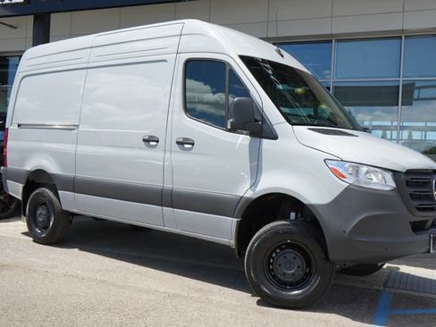 New 2025 Mercedes-Benz Sprinter 2500 image 1
