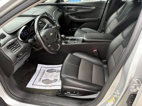 Used 2018 Chevrolet Impala LT FWD image 11