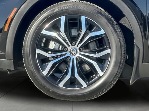 Certified 2026 Toyota Crown XLE image 24