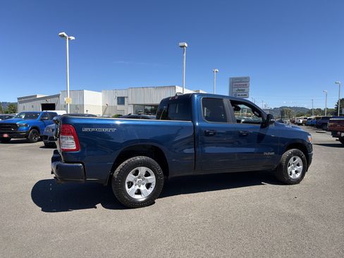 Used 2022 RAM 1500 Big Horn AWD/4WD image 6