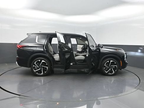 Used 2024 Mitsubishi Outlander SEL Black Edition FWD image 32