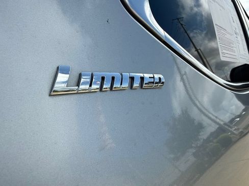Used 2024 Toyota Tundra Limited w/ Power Package AWD/4WD image 12