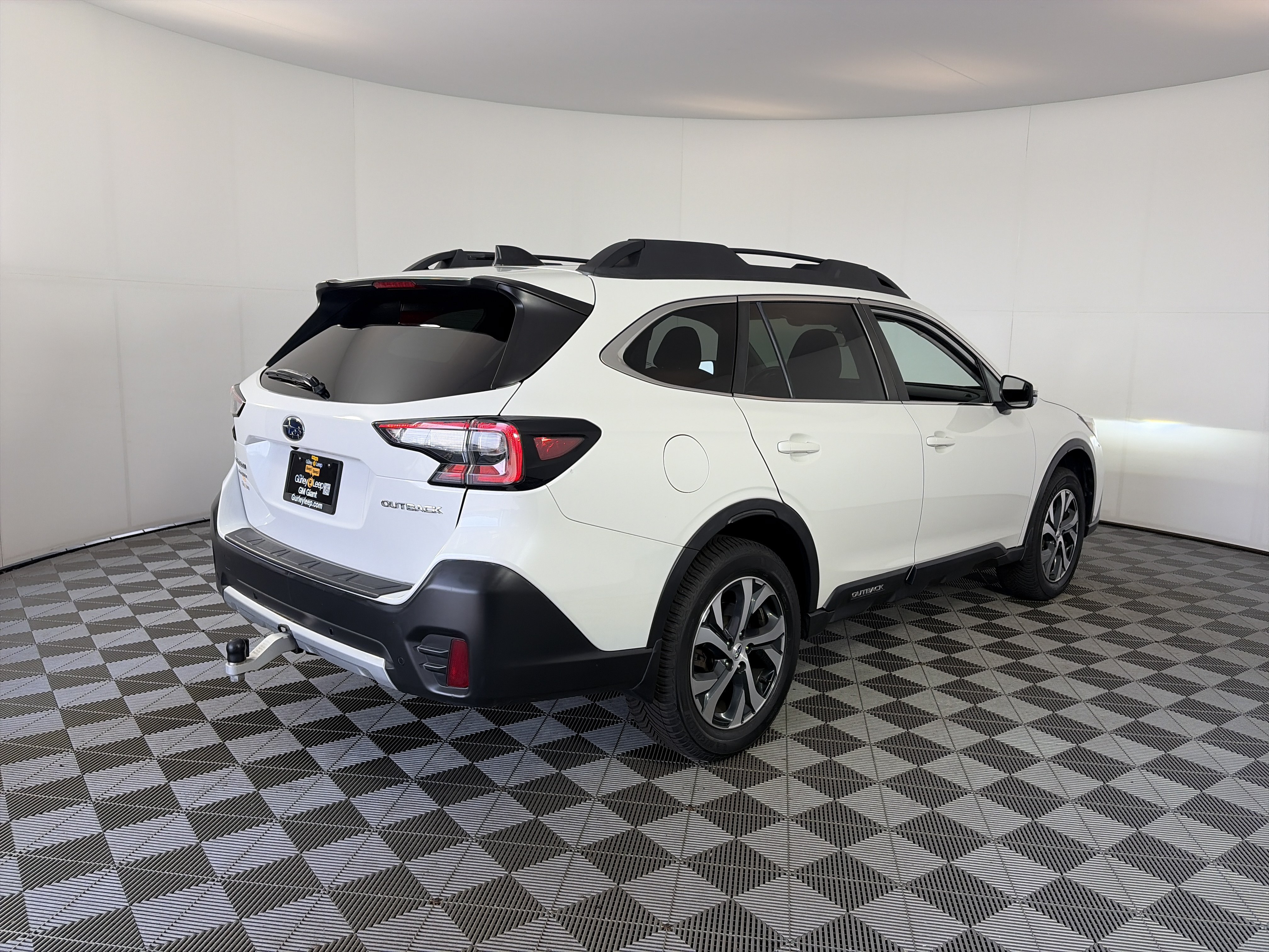 Used 2020 Subaru Outback Limited w/ Popular Package #2 AWD/4WD image 10