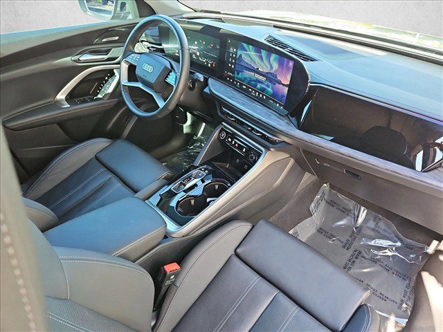 Used 2025 Audi Q5 Premium Plus w/ Premium Plus AWD/4WD image 26