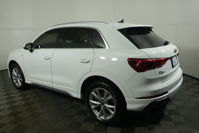 Used 2023 Audi Q3 2.0T Premium AWD/4WD image 5
