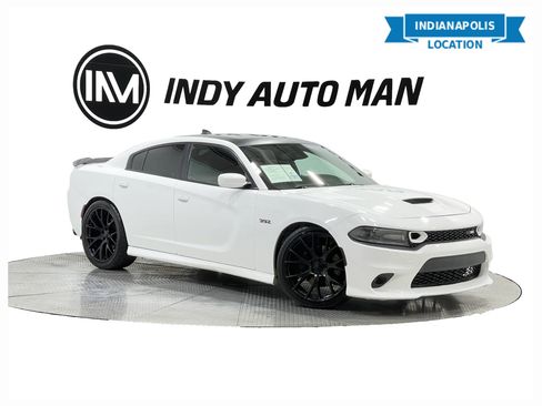 Used 2019 Dodge Charger Scat Pack w/ Daytona Edition Group RWD image 1