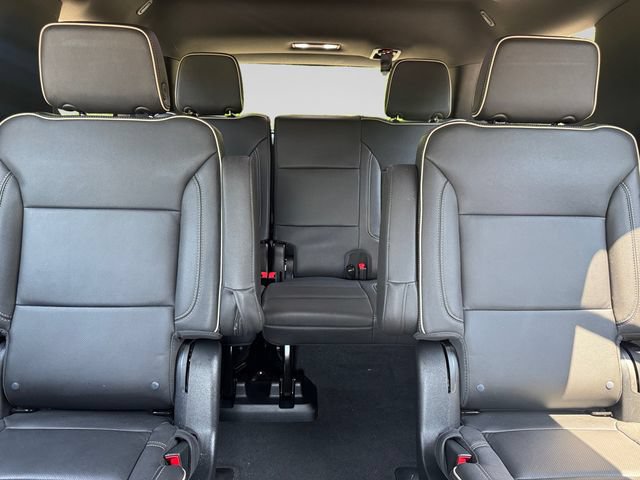 Certified 2023 GMC Yukon SLT w/ SLT Luxury Package AWD/4WD image 25