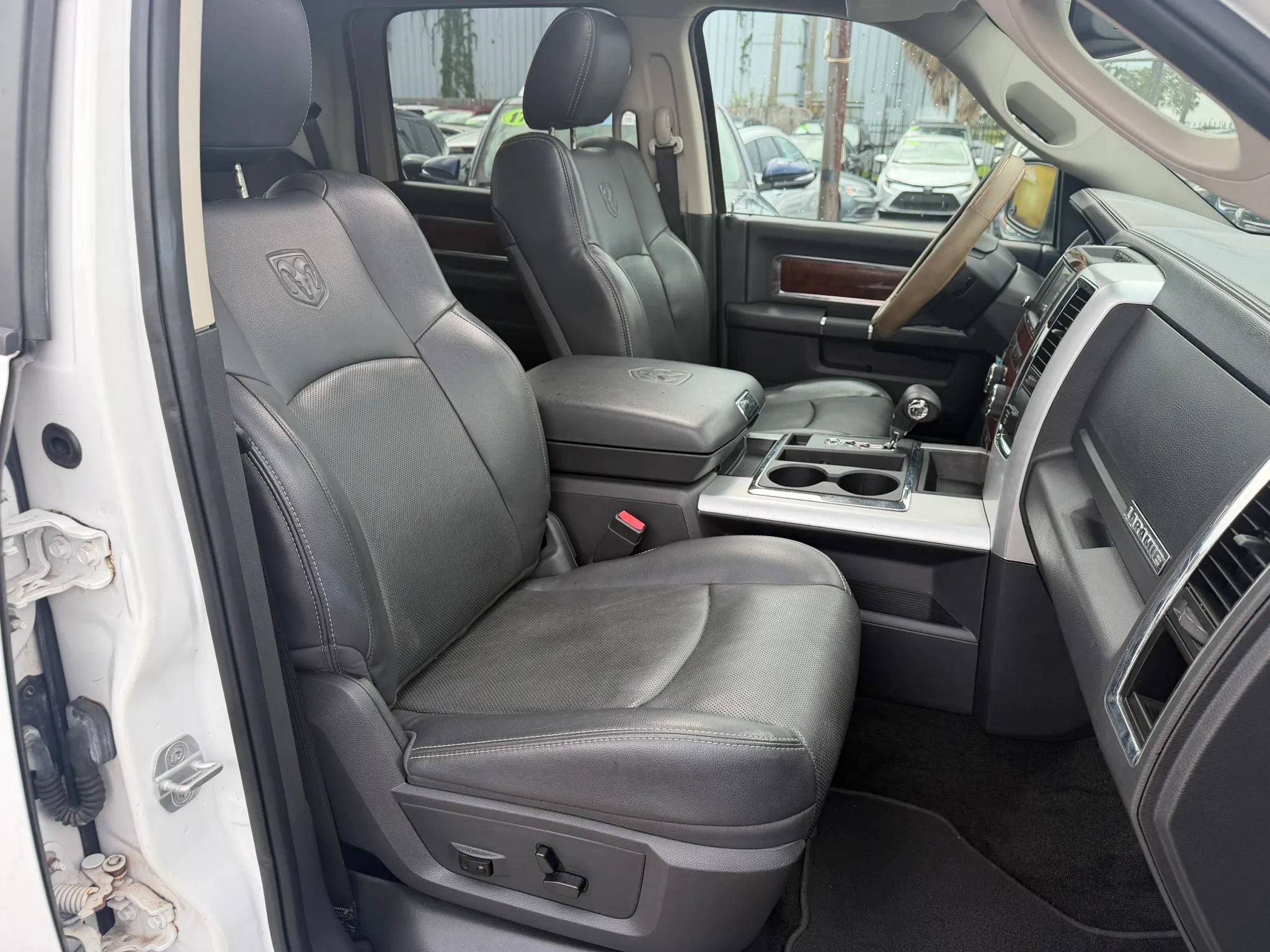 Used 2012 RAM 1500 Laramie RWD image 11