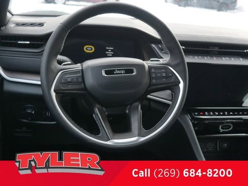 New 2026 Jeep Grand Cherokee Altitude AWD/4WD image 39