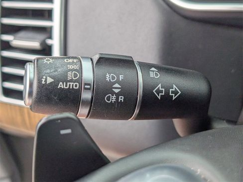 Used 2018 Land Rover Range Rover Supercharged image 26