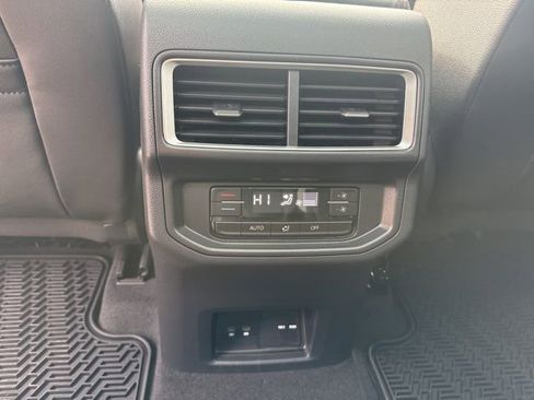 New 2026 Volkswagen Atlas Peak Edition AWD/4WD image 21