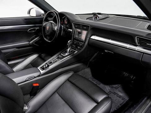 Used 2014 Porsche 911 Targa 4S AWD/4WD image 32