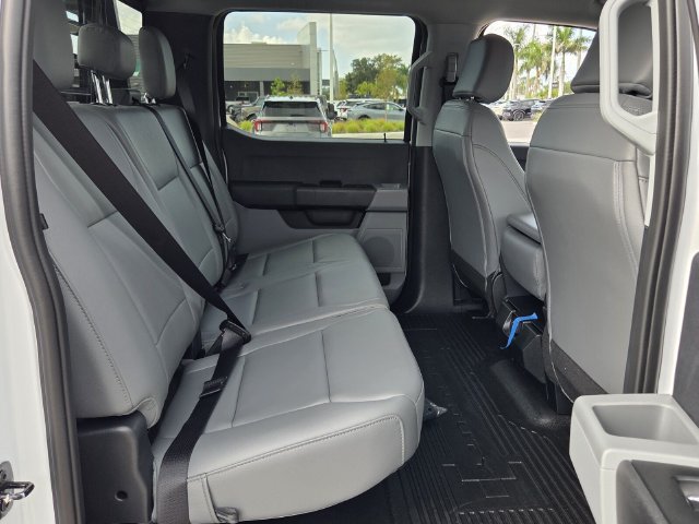 New 2026 Ford F350 XL w/ XL Chrome Package AWD/4WD image 17