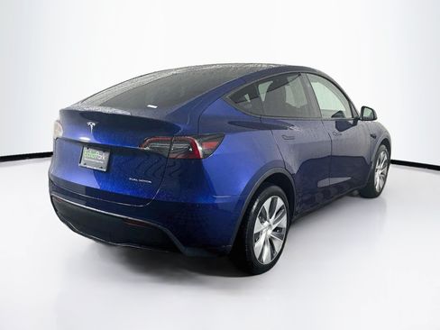Used 2024 Tesla Model Y Long Range AWD/4WD image 9