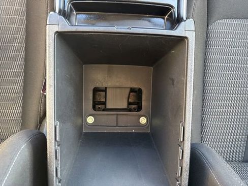 Used 2023 Kia Sorento LX image 35