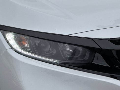 Used 2020 Honda Civic Sport image 11