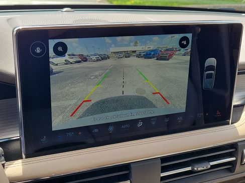 Used 2024 Lincoln Corsair FWD image 24