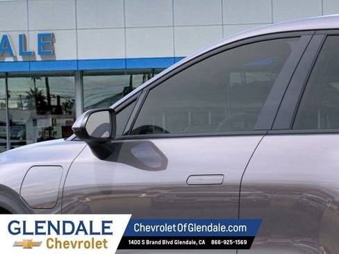 New 2026 Chevrolet Equinox EV LT image 12