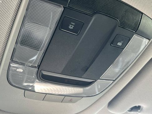 Used 2022 Kia Sorento S FWD image 42